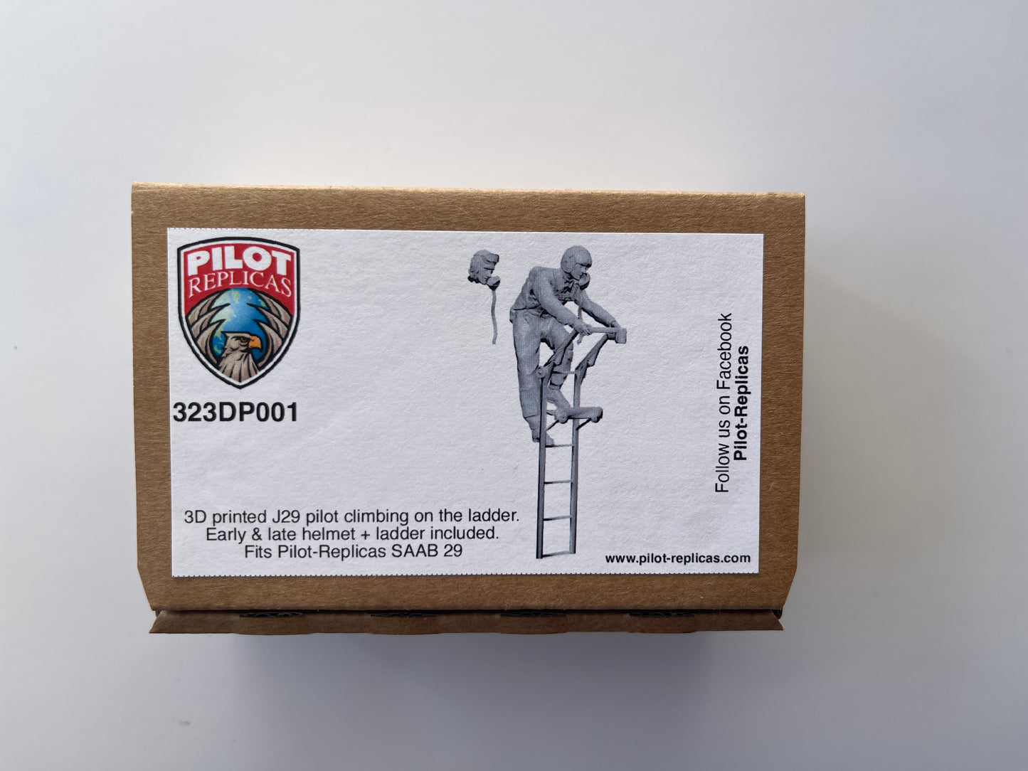 1/32 scale Climbing J29 pilot. Art # 323DP001