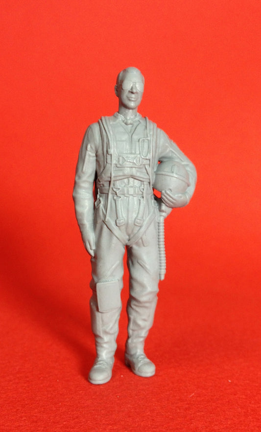 1/48 scale Swedish pilot as seen from the 1950s to the early 1970s. Art # 48P002